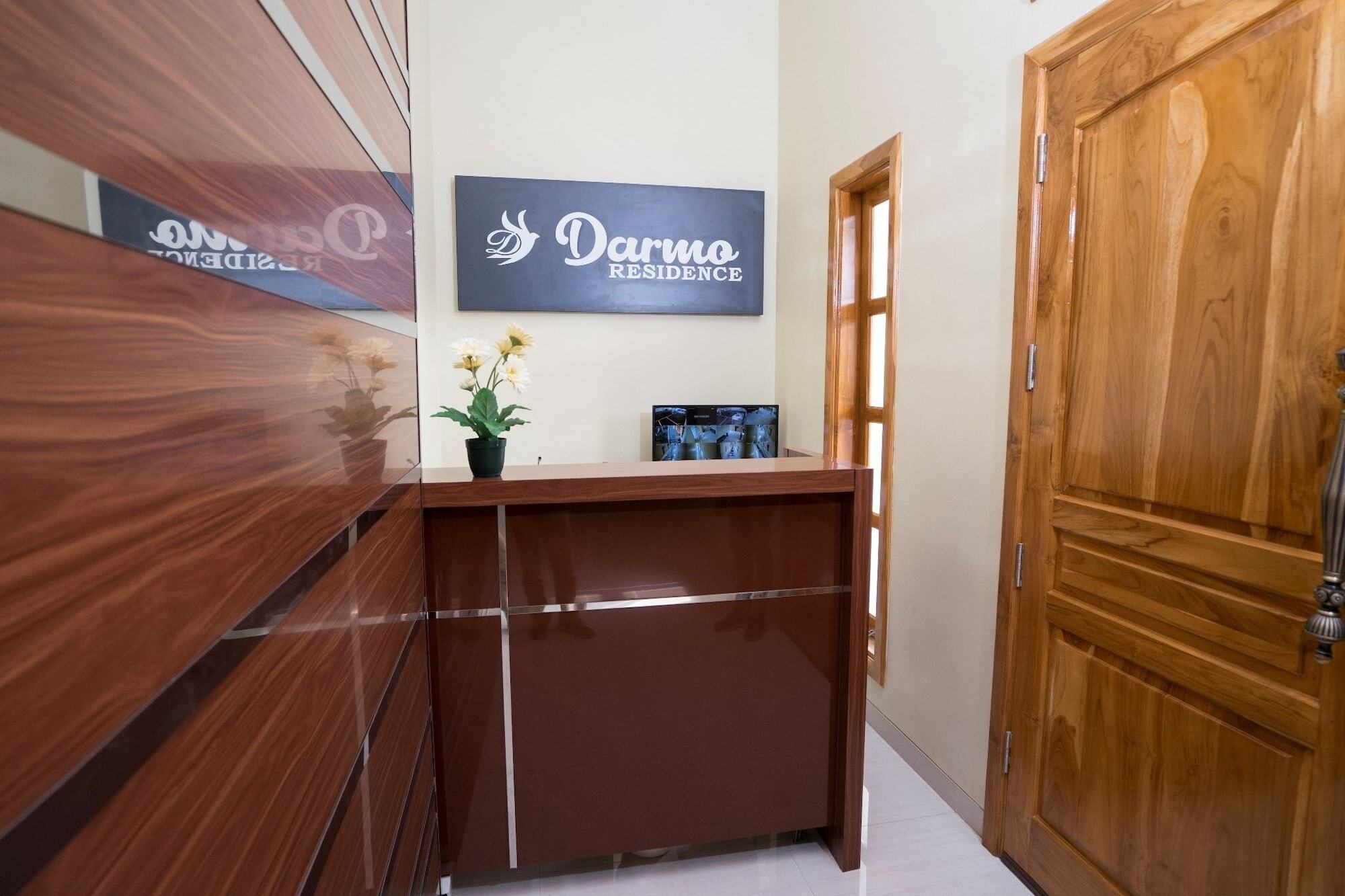 Urbanview Darmo Residence Bandung Exterior foto